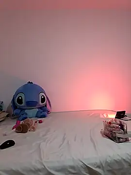 Snapshot of MiQeilaSweet chatting on November 7, 2025, 8:31 pm MiQeilaSweet online show from November 7, 2025, 8:31 pm