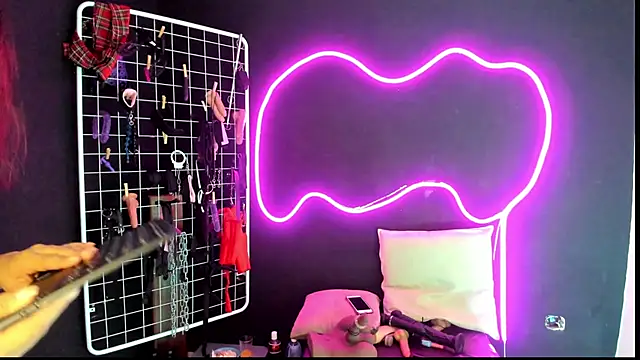 Mistress Megan BDSM online show from November 4, 2025, 8:08 pm