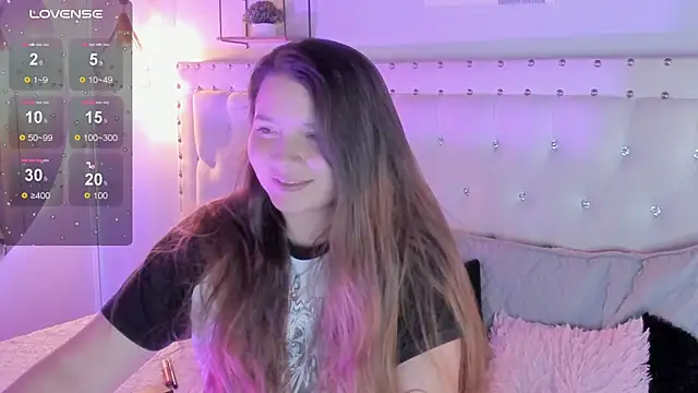 sophiee09  online show from November 27, 2025, 2:08 pm