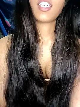 Snapshot of reetika6375 chatting on November 1, 2025, 8:00 pm reetika6375 online show from November 1, 2025, 8:00 pm