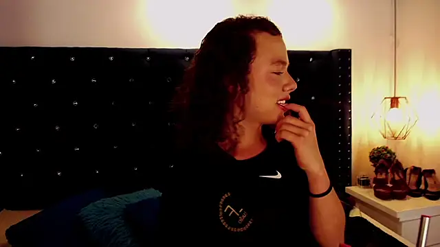 Snapshot of bycandy_ chatting on October 9, 2025, 2:37 pm bycandy online show from October 9, 2025, 2:37 pm