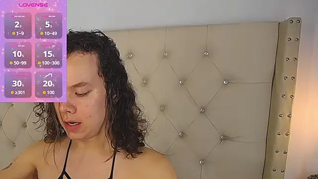 Snapshot of bycandy_ chatting on November 9, 2025, 1:09 pm bycandy online show from November 9, 2025, 1:09 pm