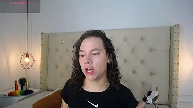 Snapshot of bycandy_ chatting on November 11, 2025, 12:38 pm bycandy online show from November 11, 2025, 12:38 pm