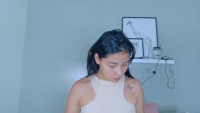 Snapshot of SarahEvans___ chatting on November 13, 2025, 7:35 pm SarahEvans online show from November 13, 2025, 7:35 pm