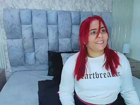 sofiagutierrez   online show from October 3, 2025, 3:14 am