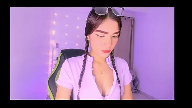 ashlysmith 01 online show from December 2, 2025, 3:56 am