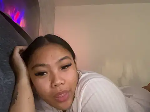 Snapshot of MissCherryyxox chatting on September 18, 2025, 8:16 am MissCherryyxox online show from September 18, 2025, 8:16 am