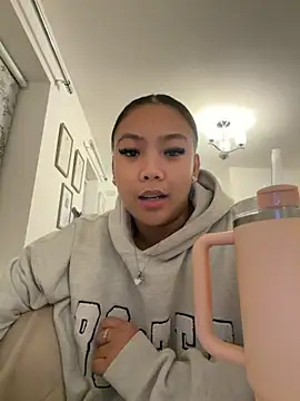 Snapshot of MissCherryyxox chatting on September 26, 2025, 7:18 pm MissCherryyxox online show from September 26, 2025, 7:18 pm