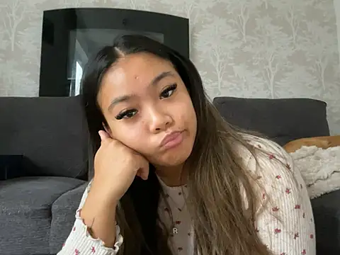 Snapshot of MissCherryyxox chatting on September 28, 2025, 7:58 am MissCherryyxox online show from September 28, 2025, 7:58 am