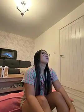 Snapshot of MissCherryyxox chatting on November 9, 2025, 4:49 pm MissCherryyxox online show from November 9, 2025, 4:49 pm