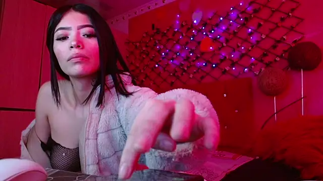 Snapshot of Zoe_kler chatting on November 4, 2025, 7:46 pm Zoe kler online show from November 4, 2025, 7:46 pm