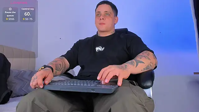 denis munera online show from October 25, 2025, 10:34 am