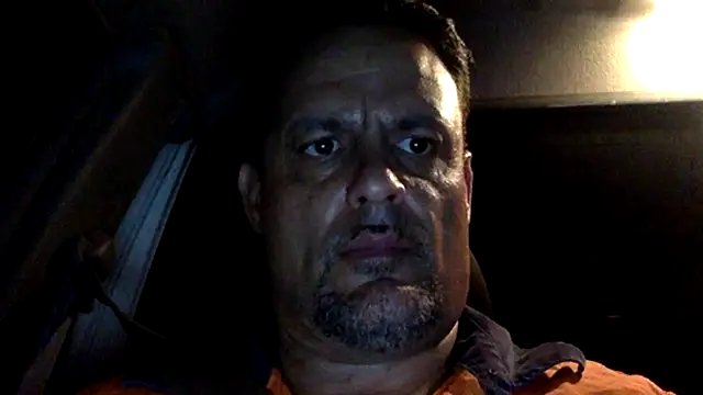 Snapshot of Andys828282 chatting on September 23, 2025, 8:28 am Andys828282 online show from September 23, 2025, 8:28 am