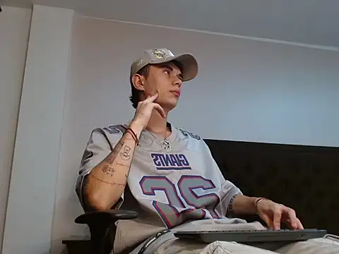 jaico santos online show from September 25, 2025, 11:19 pm