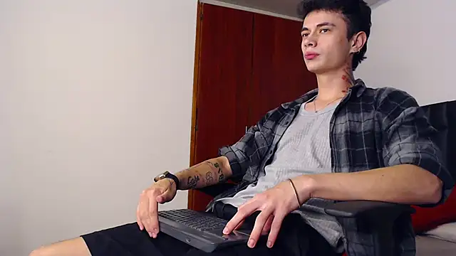 jaico santos online show from October 22, 2025, 10:53 pm