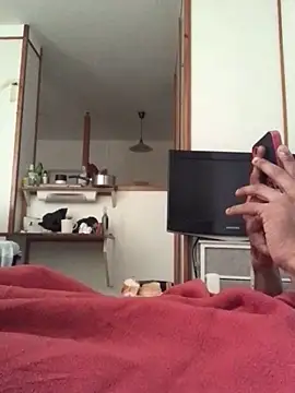 Snapshot of Mikaaa97 chatting on October 15, 2025, 11:32 am Mikaaa97 online show from October 15, 2025, 11:32 am