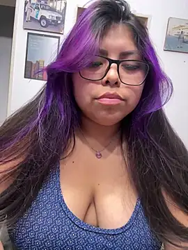 Snapshot of Lunarebelde chatting on December 2, 2025, 3:01 am Lunarebelde online show from December 2, 2025, 3:01 am