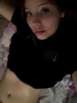 Snapshot of NicolleXotic chatting on October 3, 2025, 3:20 pm NicolleXotic online show from October 3, 2025, 3:20 pm