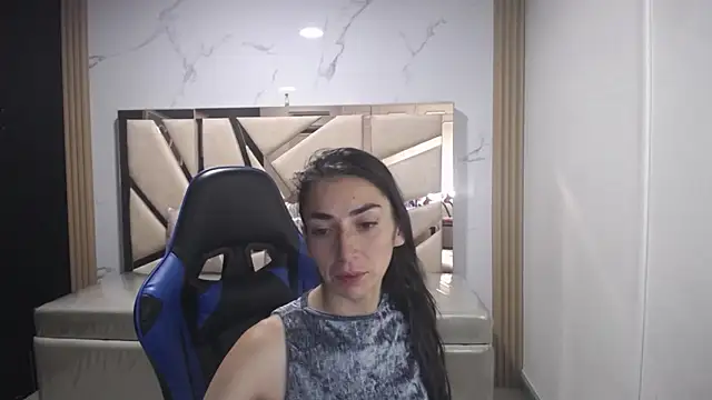 Snapshot of Maily_a_ chatting on October 23, 2025, 3:06 am Maily a online show from October 23, 2025, 3:06 am