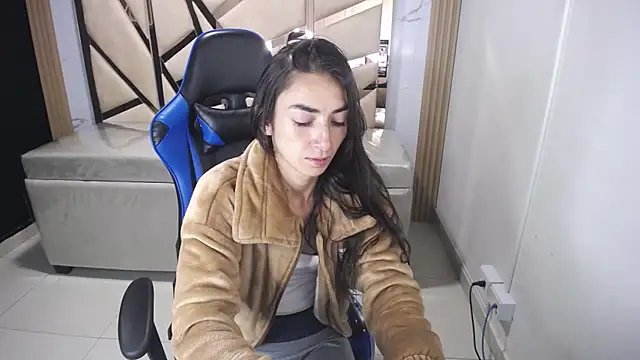 Snapshot of Maily_a_ chatting on November 27, 2025, 2:46 am Maily a online show from November 27, 2025, 2:46 am