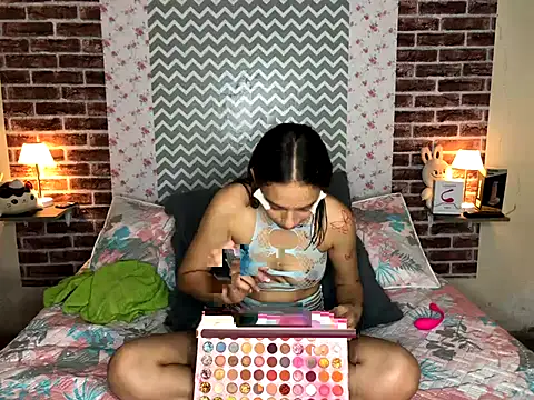 KaMila M00N online show from September 22, 2025, 1:46 pm