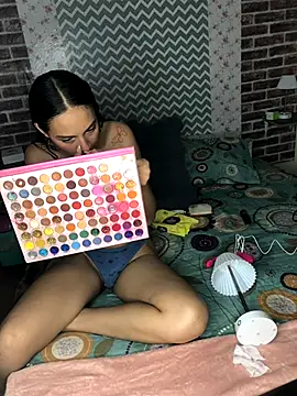 KaMila M00N online show from October 6, 2025, 4:15 pm