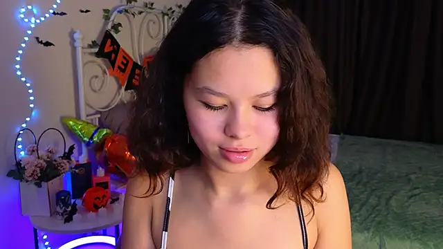 Snapshot of moco_choco chatting on October 29, 2025, 8:27 am moco choco online show from October 29, 2025, 8:27 am