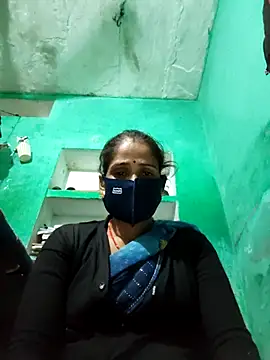 Snapshot of Sh_kiyara chatting on October 29, 2025, 4:09 pm Sh kiyara online show from October 29, 2025, 4:09 pm