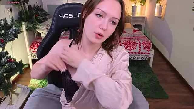 selin selin online show from December 4, 2025, 5:06 am