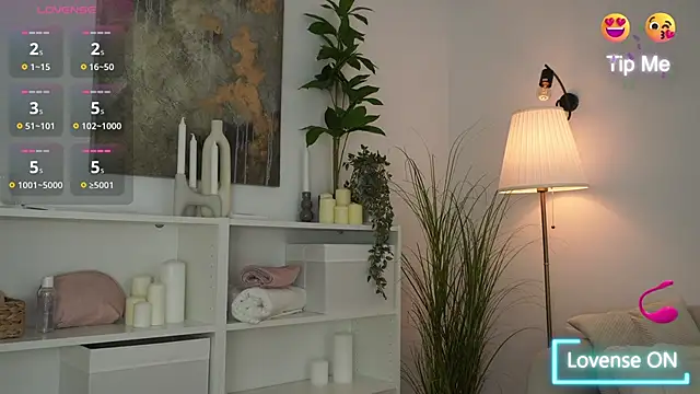 adisson fox online show from October 24, 2025, 6:10 am