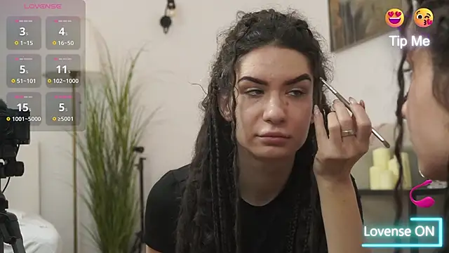 adisson fox online show from November 16, 2025, 7:25 am