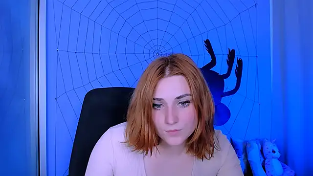 casey meow  online show from November 3, 2025, 9:54 am