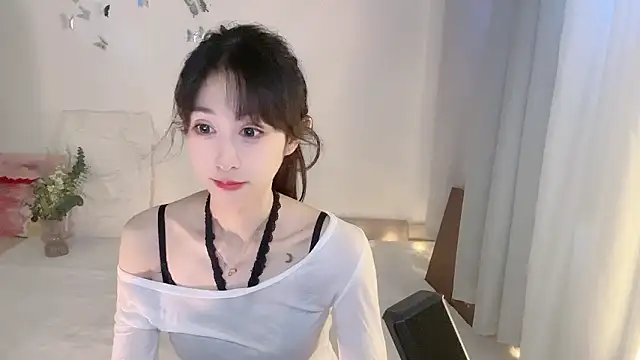 Snapshot of ai-ai-mi chatting on October 21, 2025, 4:57 am ai-ai-mi online show from October 21, 2025, 4:57 am