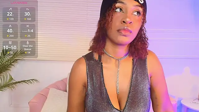 Snapshot of alessia_moon1 chatting on November 26, 2025, 12:39 pm alessia moon1 online show from November 26, 2025, 12:39 pm