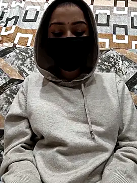 Snapshot of Sophia_James_ chatting on December 18, 2025, 6:14 pm Sophia James online show from December 18, 2025, 6:14 pm