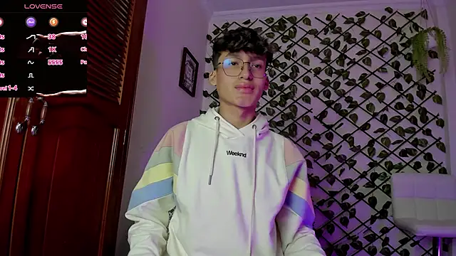 bellmontneon online show from December 15, 2025, 12:09 pm