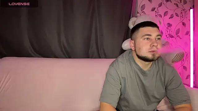 coupleinspire online show from November 10, 2025, 9:25 pm