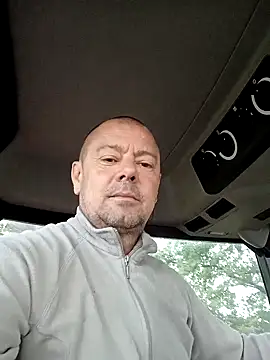 hugoboys4576 online show from September 22, 2025, 7:54 am