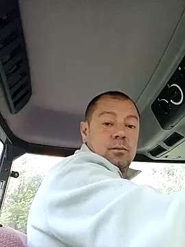 hugoboys4576 online show from October 1, 2025, 8:20 am