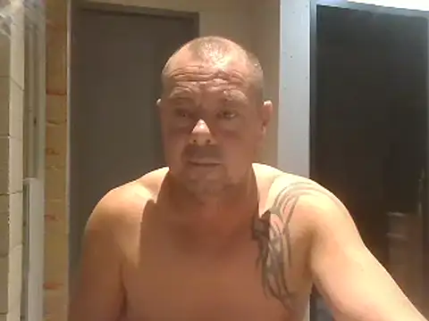 hugoboys4576 online show from October 7, 2025, 7:00 pm