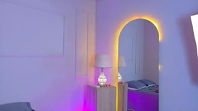 Snapshot of ElectraScot chatting on November 20, 2025, 7:57 pm ElectraScot online show from November 20, 2025, 7:57 pm