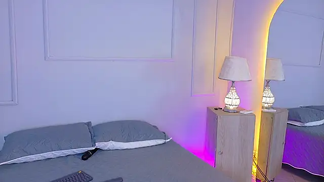 Snapshot of ElectraScot chatting on November 21, 2025, 8:07 pm ElectraScot online show from November 21, 2025, 8:07 pm