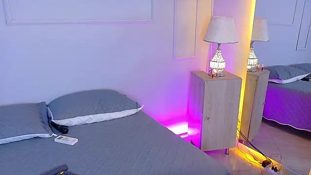 Snapshot of ElectraScot chatting on November 22, 2025, 7:57 pm ElectraScot online show from November 22, 2025, 7:57 pm