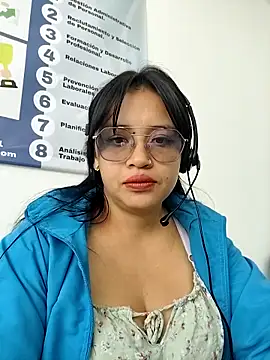 MILA  06 online show from November 11, 2025, 2:39 pm