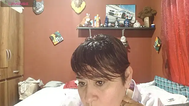 Snapshot of Sasharosee2 chatting on October 31, 2025, 12:39 pm Sasharosee2 online show from October 31, 2025, 12:39 pm