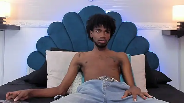 AllexJacob online show from October 4, 2025, 1:09 pm