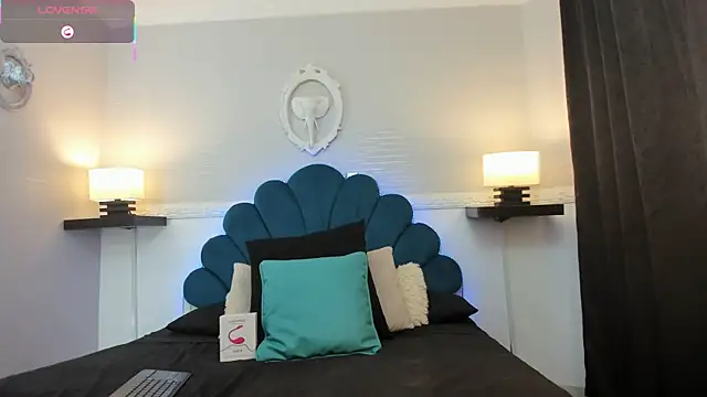 AllexJacob online show from October 10, 2025, 1:10 pm