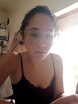 linameii online show from November 27, 2025, 5:26 pm