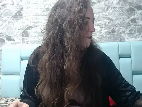 chanel-lam online show from October 1, 2025, 1:06 pm