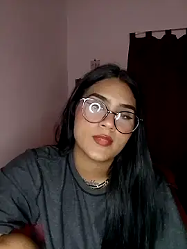 Snapshot of Renata_Zoe chatting on November 10, 2025, 1:37 am Renata Zoe online show from November 10, 2025, 1:37 am